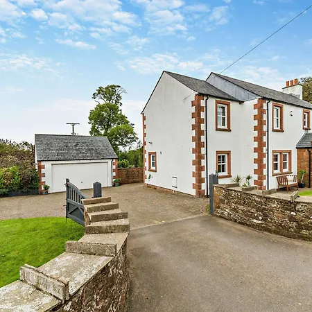 4 Bed In Hayton Sz119 Holiday home